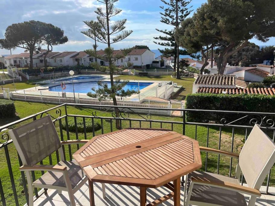 Precioso Loft Con Piscina Y Vistas Lägenhet La Cala De Mijas Exteriör bild